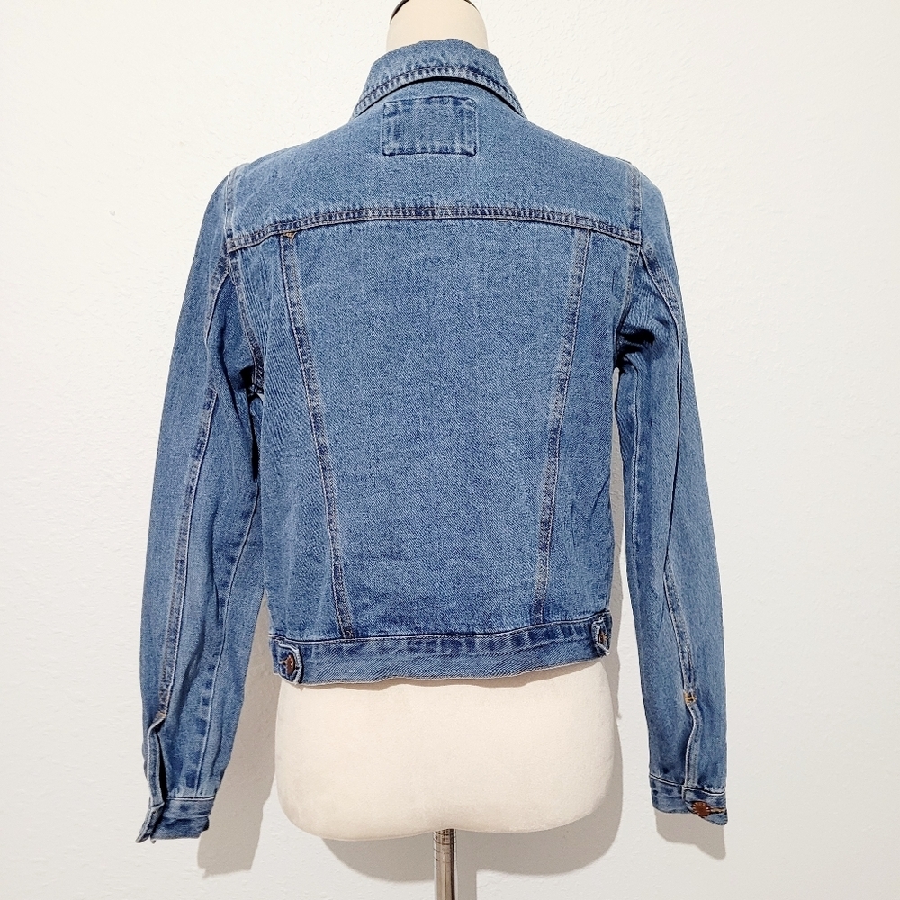 Forever 21 Womens Denim Jean Trucker Jacket Size Small Blue Classic 100% Cotton - Picture 5 of 13